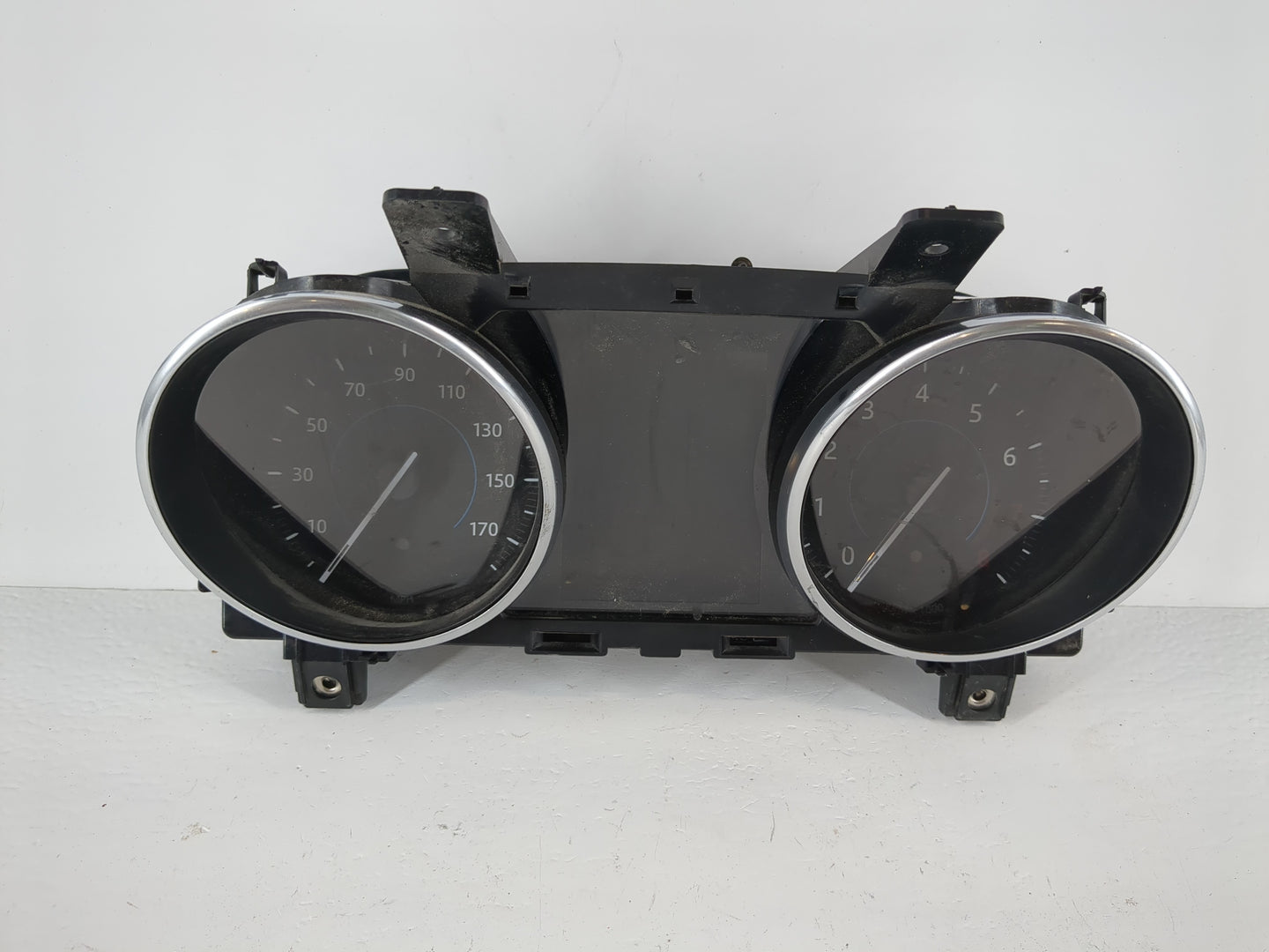 2017 Jaguar Xf Instrument Cluster Speedometer Gauges P/N:XXXX-10849-XX Fits OEM Used Auto Parts - Oemusedautoparts1.com