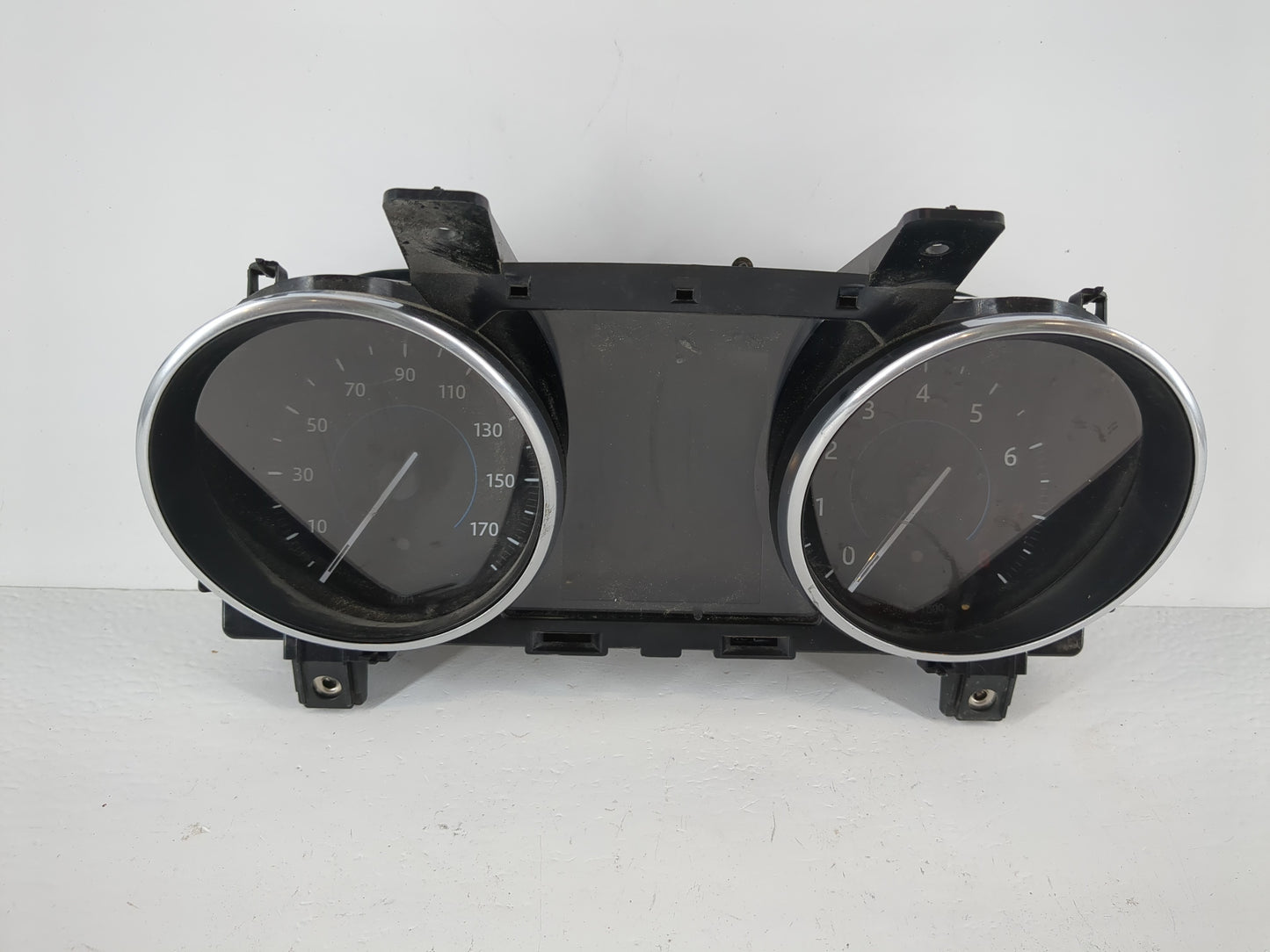 2017 Jaguar Xf Instrument Cluster Speedometer Gauges P/N:XXXX-10849-XX Fits OEM Used Auto Parts - Oemusedautoparts1.com