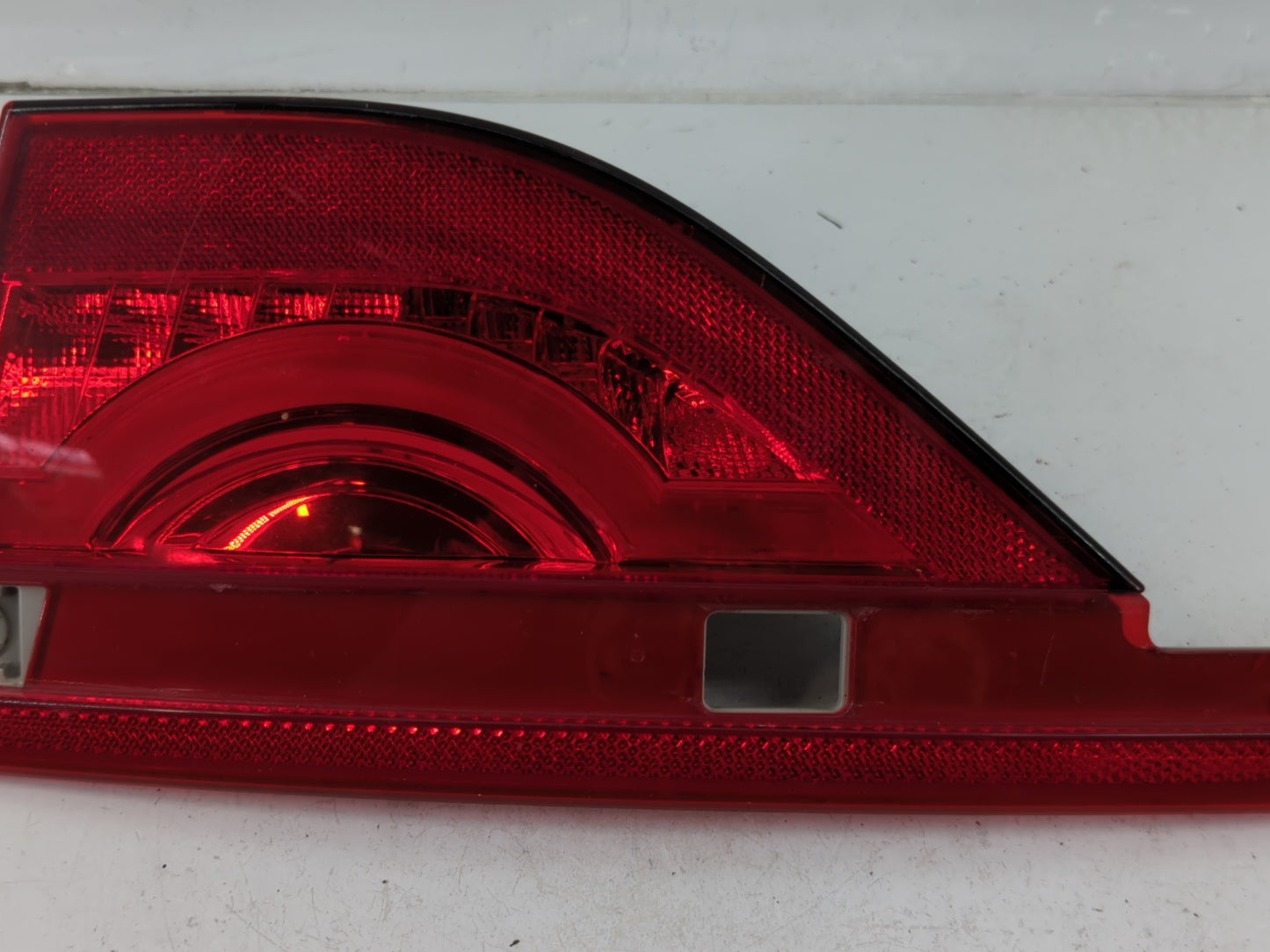2016-2019 Jaguar Xf Tail Light Assembly Passenger Right OEM P/N:GX63-15K272-AF Fits Fits 2016 2017 2018 2019 OEM Used Auto P