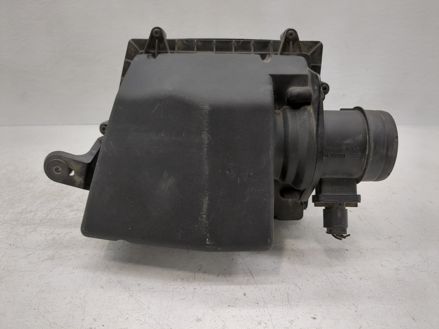 2016-2019 Jaguar Xf Air Cleaner Intake-duct Hose Tube - Oemusedautoparts1.com