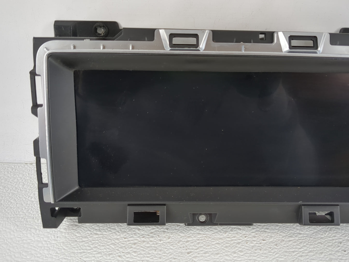 2016-2019 Jaguar Xf Information Display Screen - Oemusedautoparts1.com