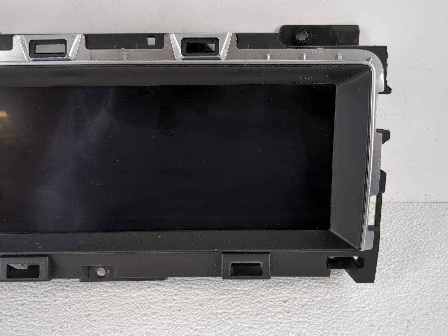 2016-2019 Jaguar Xf Information Display Screen - Oemusedautoparts1.com
