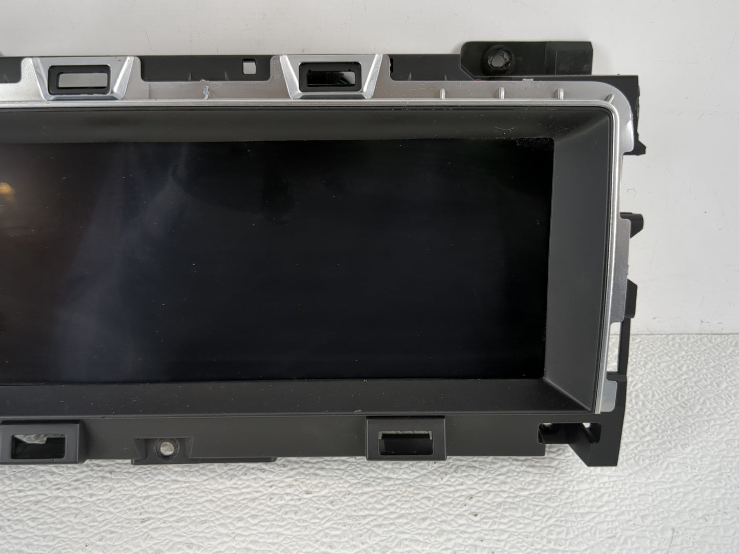 2016-2019 Jaguar Xf Information Display Screen - Oemusedautoparts1.com