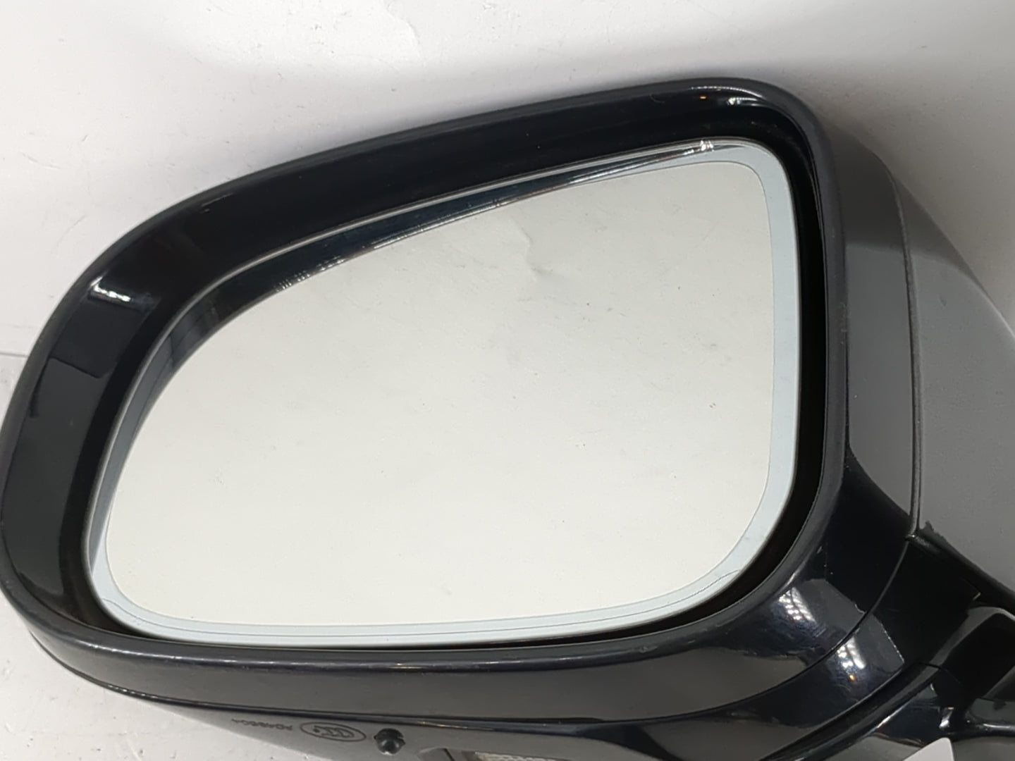 2017-2019 Jaguar Xf Driver Side View Mirror - Left Door Mirror OEM Used - Oemusedautoparts1.com