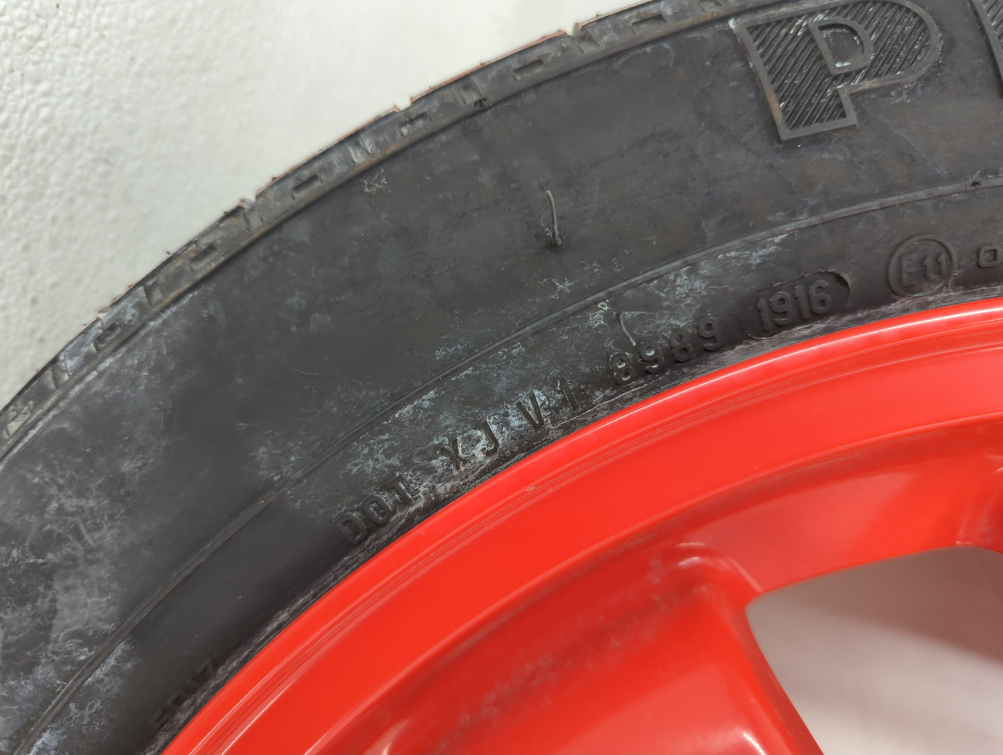 2017 Jaguar Xf Spare Donut Tire Wheel Rim Oem - Oemusedautoparts1.com