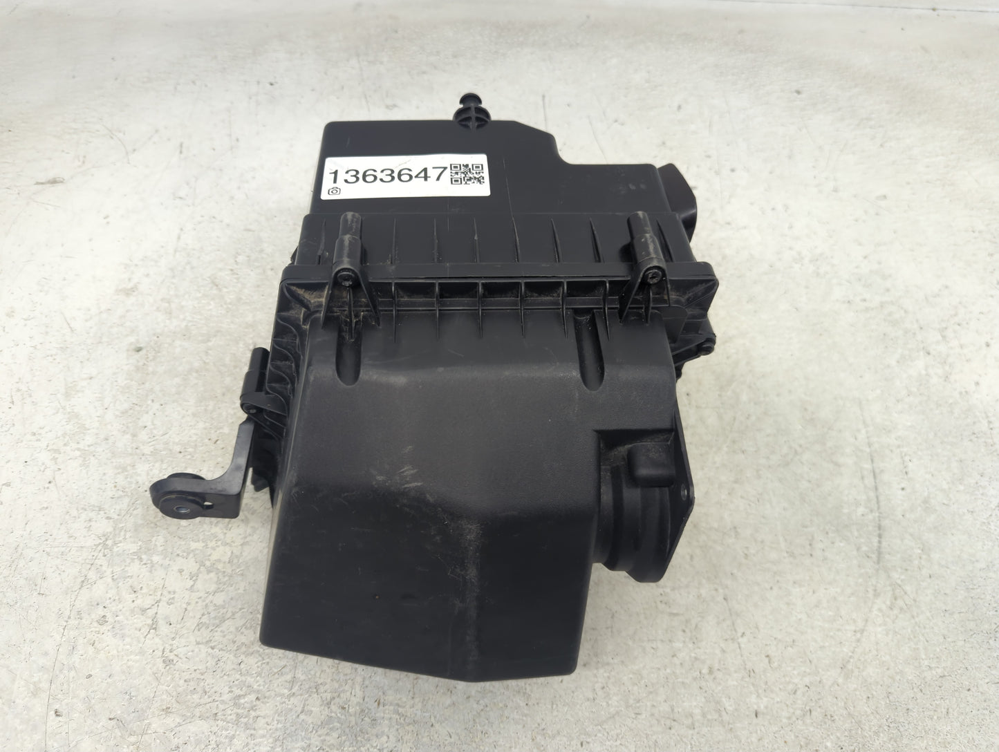 2016-2019 Jaguar Xf Air Cleaner Intake-duct Hose Tube - Oemusedautoparts1.com
