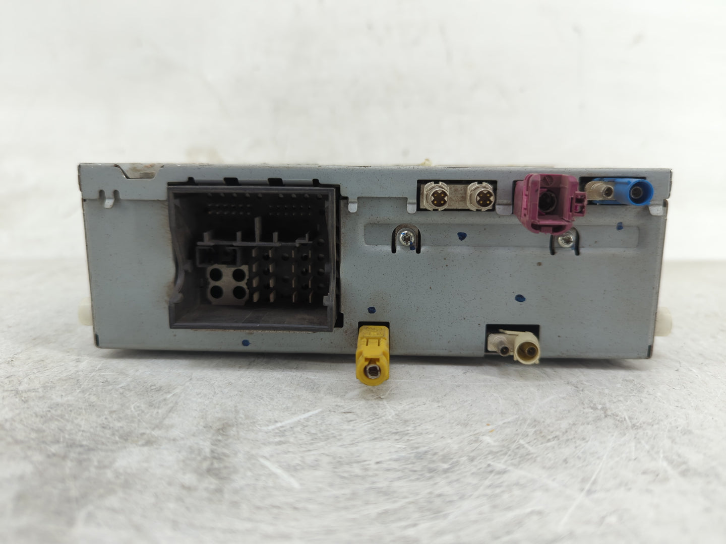 2016-2017 Jaguar Xf Radio AM FM Cd Player Receiver Replacement P/N:HX63-18K812-DB Fits Fits 2016 2017 2018 2019 OEM Used Aut