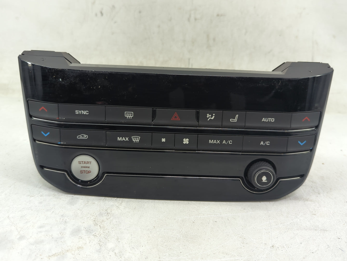 2017 Jaguar Xf Climate Control Module Temperature AC/Heater Replacement P/N:GX63-18C858-RE Fits OEM Used Auto Parts - Oemuse