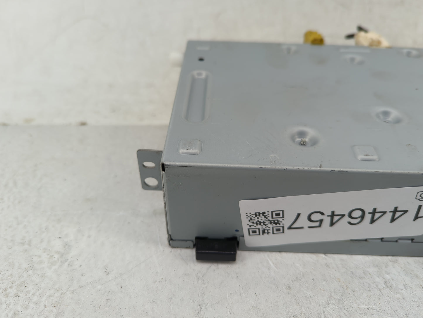 2016-2017 Jaguar Xf Radio AM FM Cd Player Receiver Replacement P/N:HX63-18K812-DB Fits Fits 2016 2017 2018 2019 OEM Used Aut