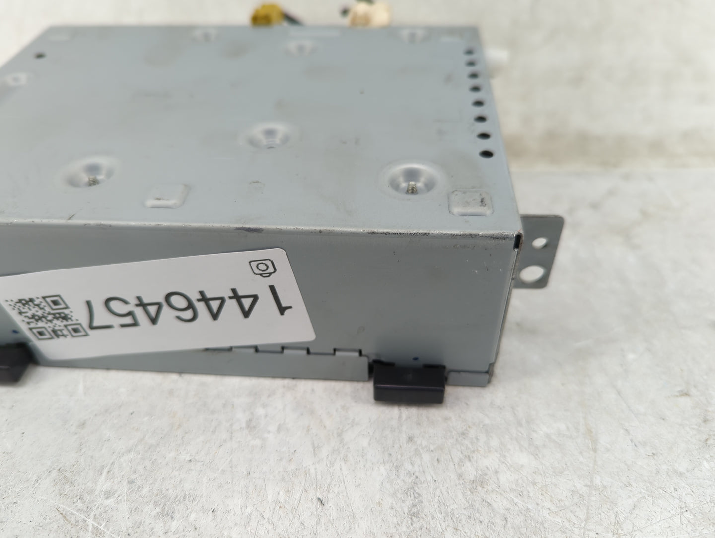 2016-2017 Jaguar Xf Radio AM FM Cd Player Receiver Replacement P/N:HX63-18K812-DB Fits Fits 2016 2017 2018 2019 OEM Used Aut
