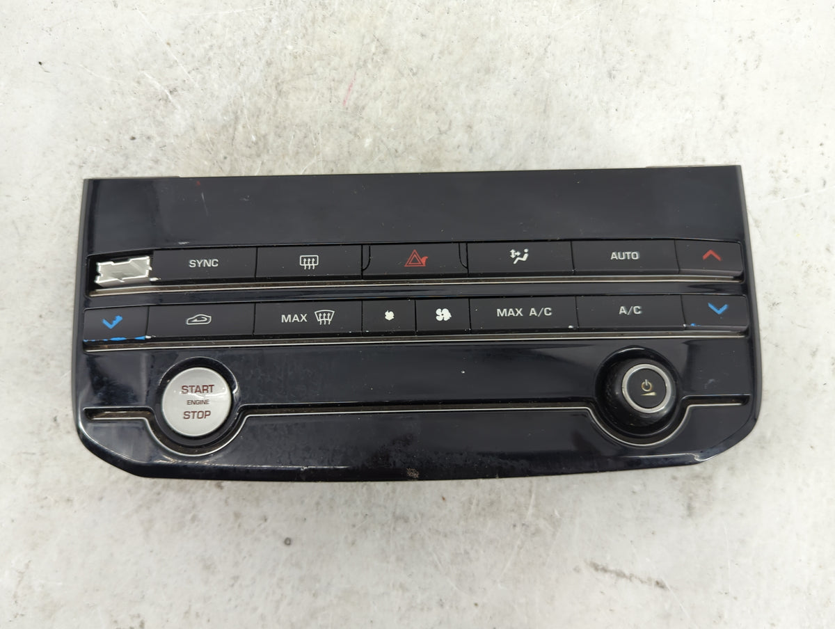 2016-2017 Jaguar Xf Climate Control Module Temperature AC/Heater Replacement P/N:GX63-18C858-LD 150915A0747X Fits Fits 2016 