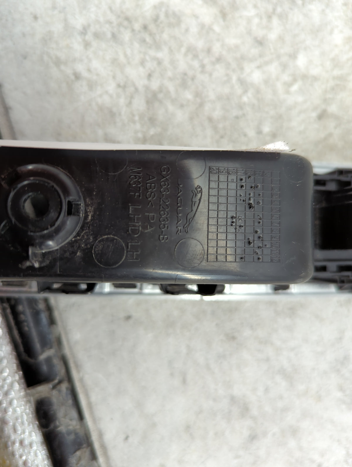 2017 Jaguar Xf Master Power Window Switch Replacement Driver Side Left P/N:GX63-22835-B Fits OEM Used Auto Parts - Oemusedau