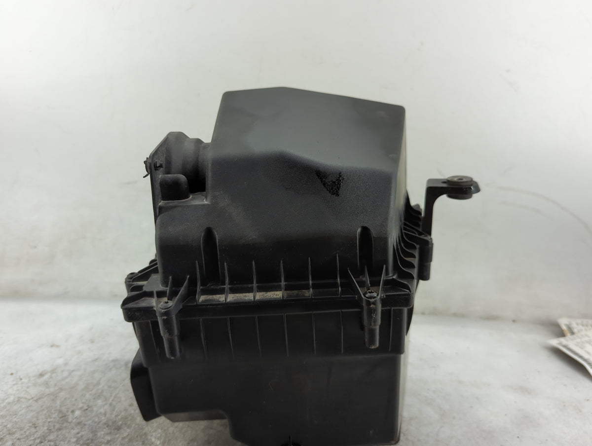 2016-2019 Jaguar Xf Air Cleaner Intake-duct Hose Tube 1519934 - Oemusedautoparts1.com