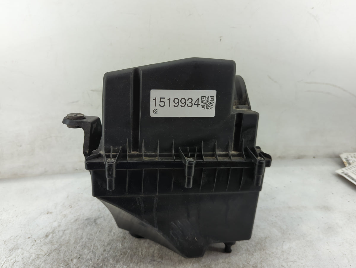 2016-2019 Jaguar Xf Air Cleaner Intake-duct Hose Tube 1519934 - Oemusedautoparts1.com