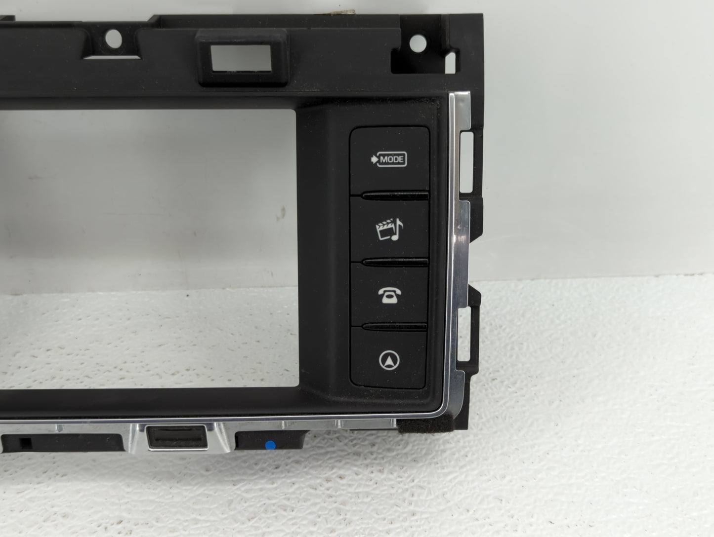 2016-2017 Jaguar Xf Radio Control Panel - Oemusedautoparts1.com