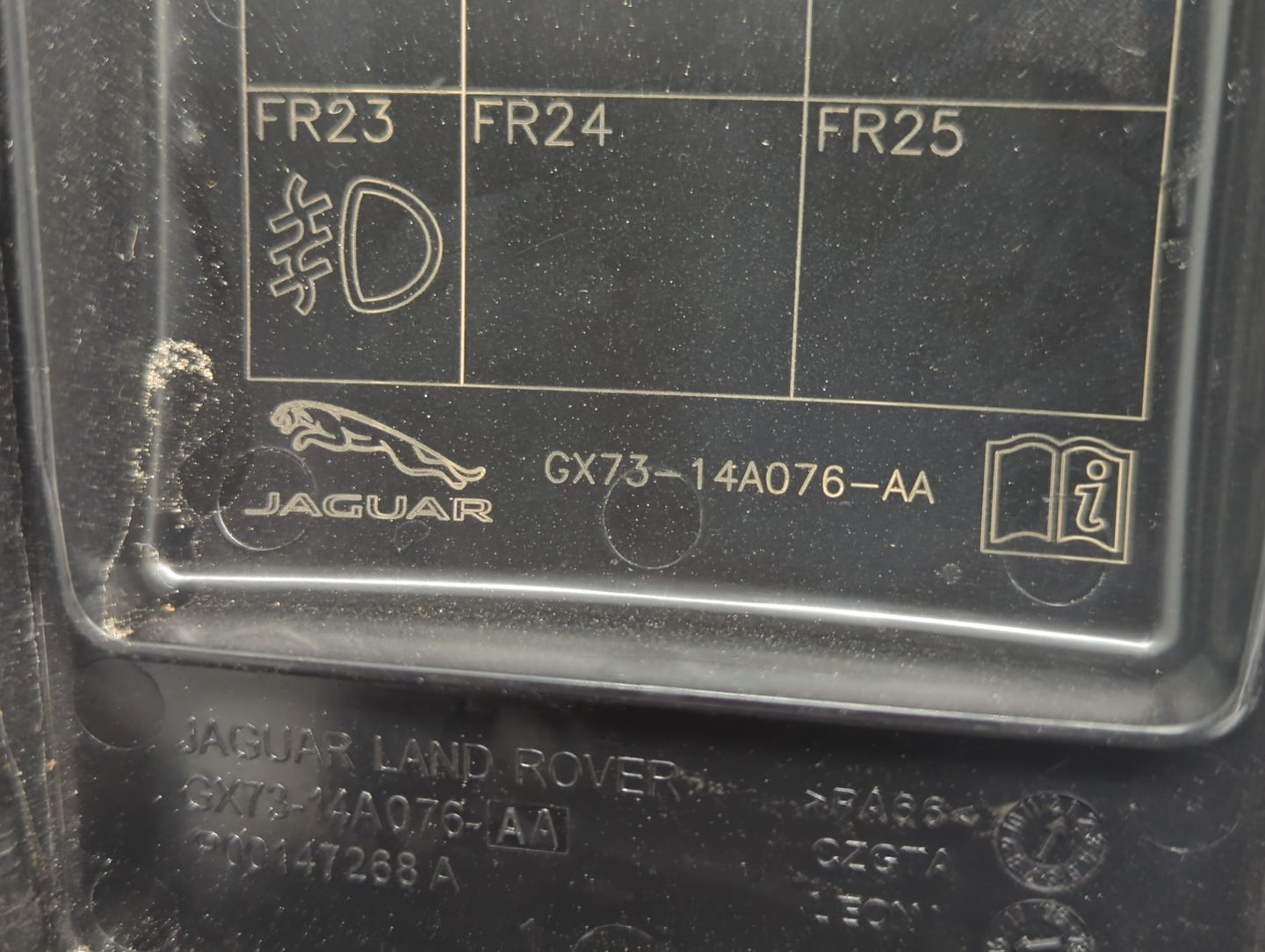 2016-2019 Jaguar Xf Fusebox Fuse Box Panel Relay Module P/N:GX73-14A076-AA GX73-14A076-DA Fits Fits 2016 2017 2018 2019 OEM 