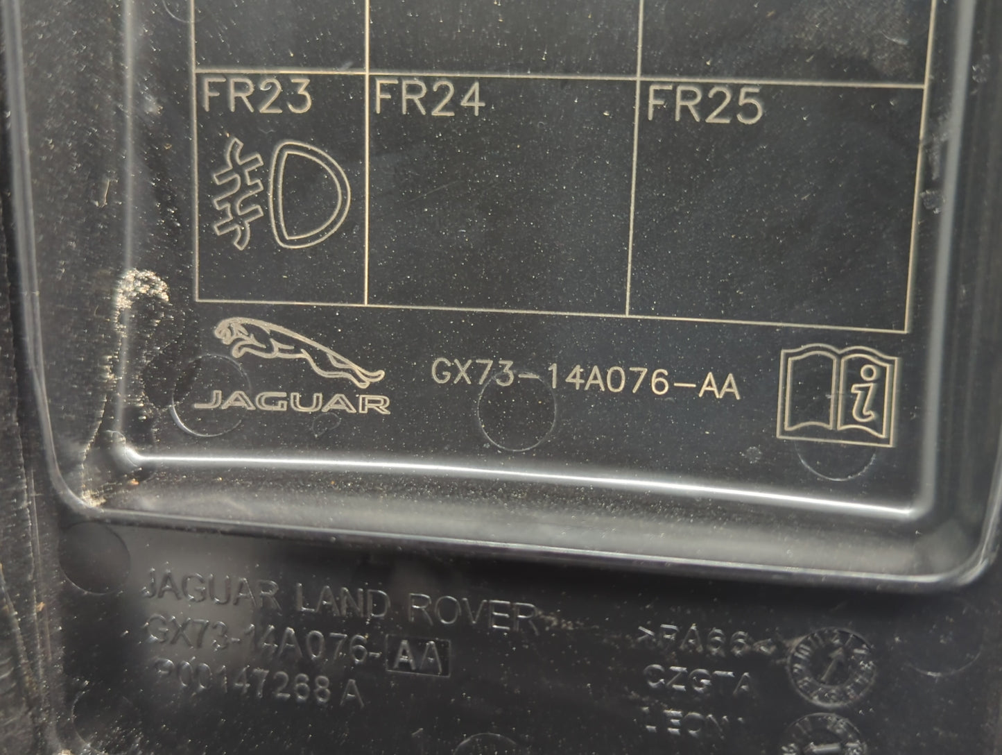 2016-2019 Jaguar Xf Fusebox Fuse Box Panel Relay Module P/N:GX73-14A076-AA GX73-14A076-DA Fits Fits 2016 2017 2018 2019 OEM 