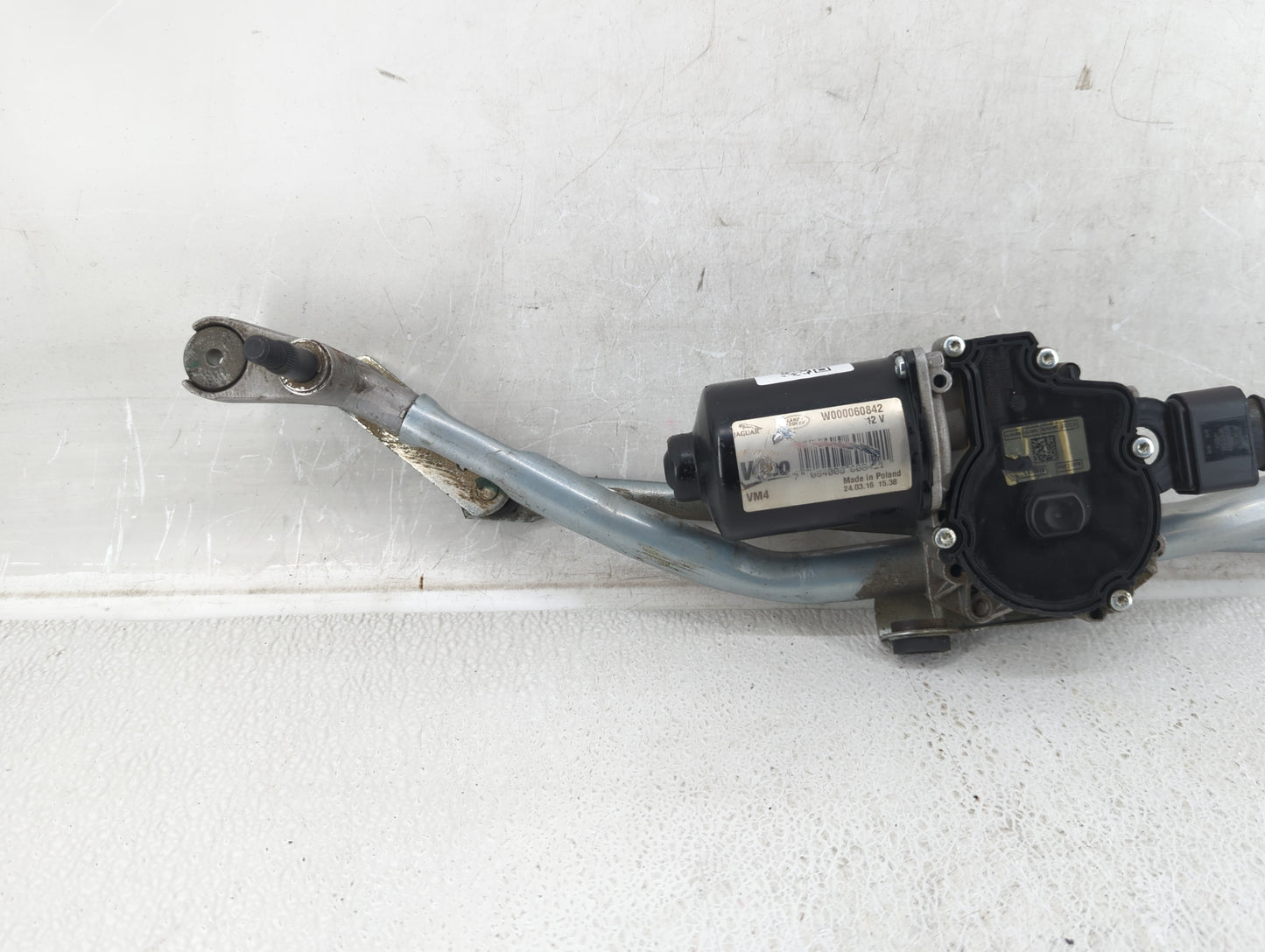 2017 Jaguar Xf Front Windshield Wiper Motor P/N:W000060842 Fits OEM Used Auto Parts - Oemusedautoparts1.com