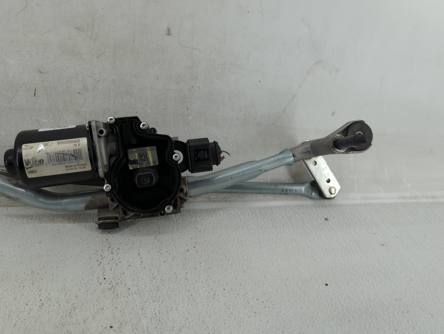 2017 Jaguar Xf Front Windshield Wiper Motor P/N:W000060842 Fits OEM Used Auto Parts - Oemusedautoparts1.com