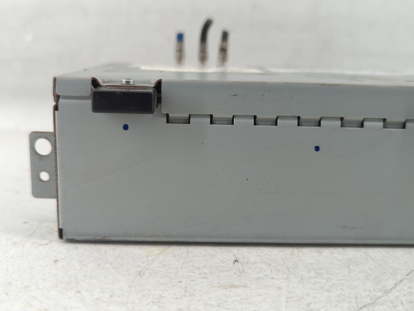 2016-2017 Jaguar Xf Am Fm Cd Player Radio Receiver - Oemusedautoparts1.com