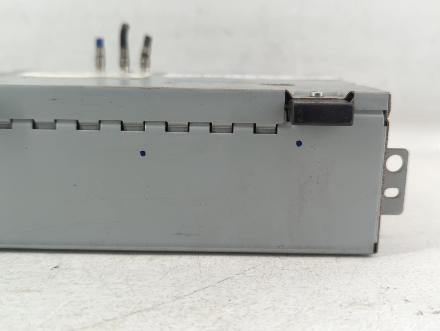 2016-2017 Jaguar Xf Am Fm Cd Player Radio Receiver - Oemusedautoparts1.com