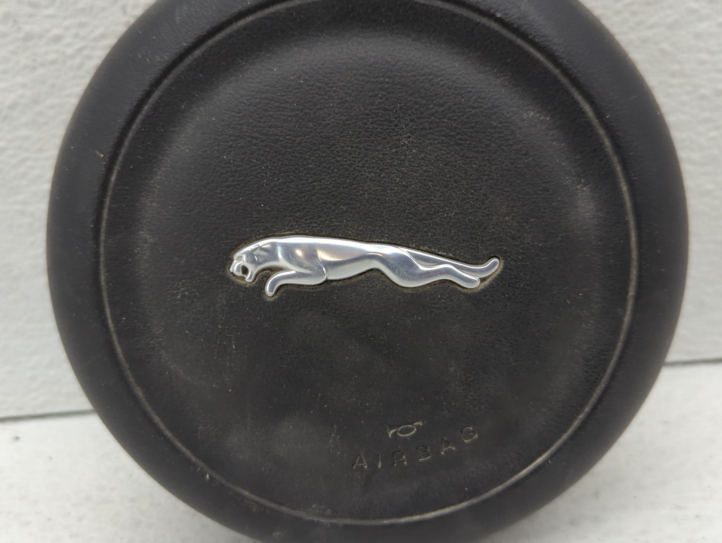 2017 Jaguar Xf Air Bag Driver Left Steering Wheel Mounted P/N:GX63-043B13-BC8PUJ 0589-P1-000148 Fits OEM Used Auto Parts - O