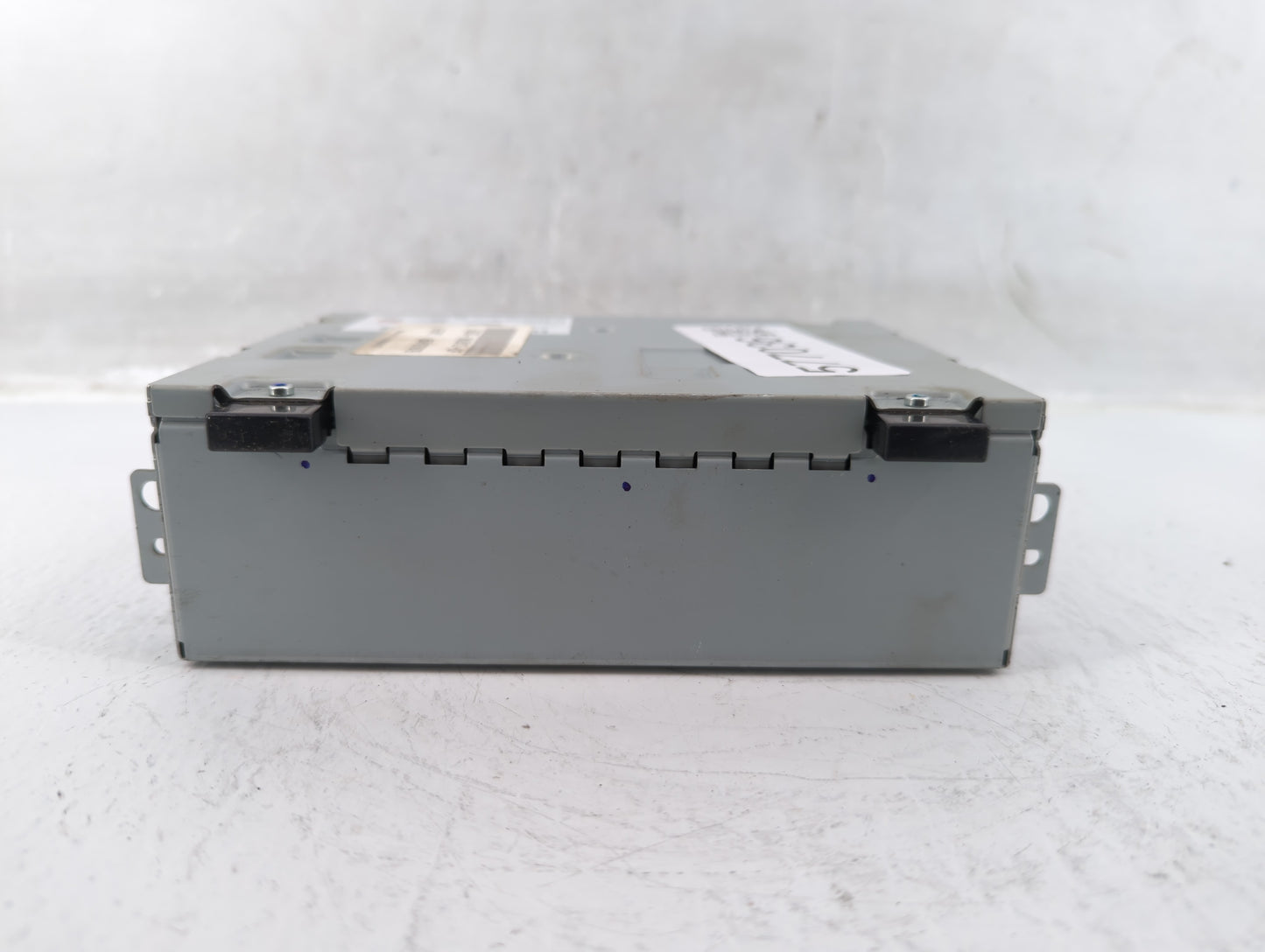 2016-2017 Jaguar Xf Am Fm Cd Player Radio Receiver - Oemusedautoparts1.com