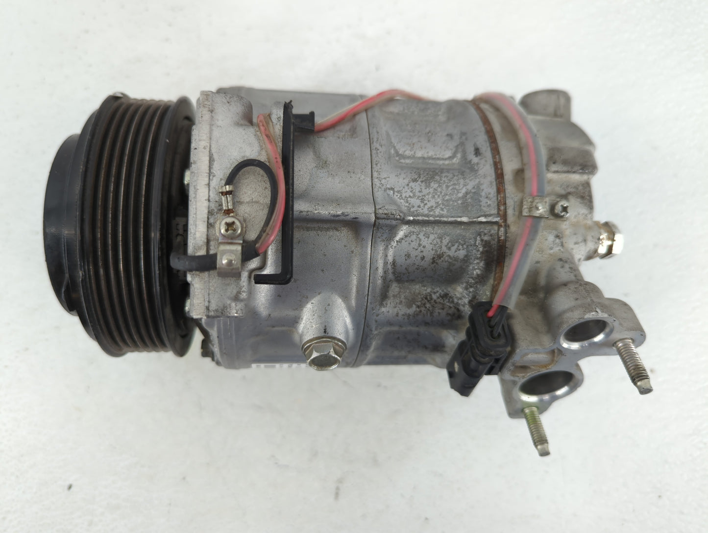 2017 Jaguar Xf Air Conditioning A/c Ac Compressor Oem - Oemusedautoparts1.com