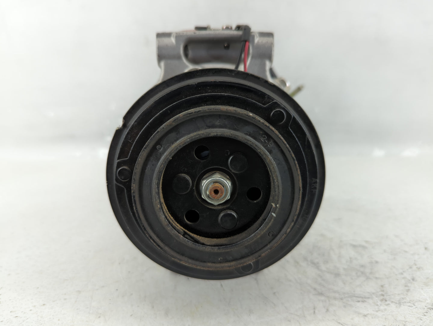 2017 Jaguar Xf Air Conditioning A/c Ac Compressor Oem - Oemusedautoparts1.com