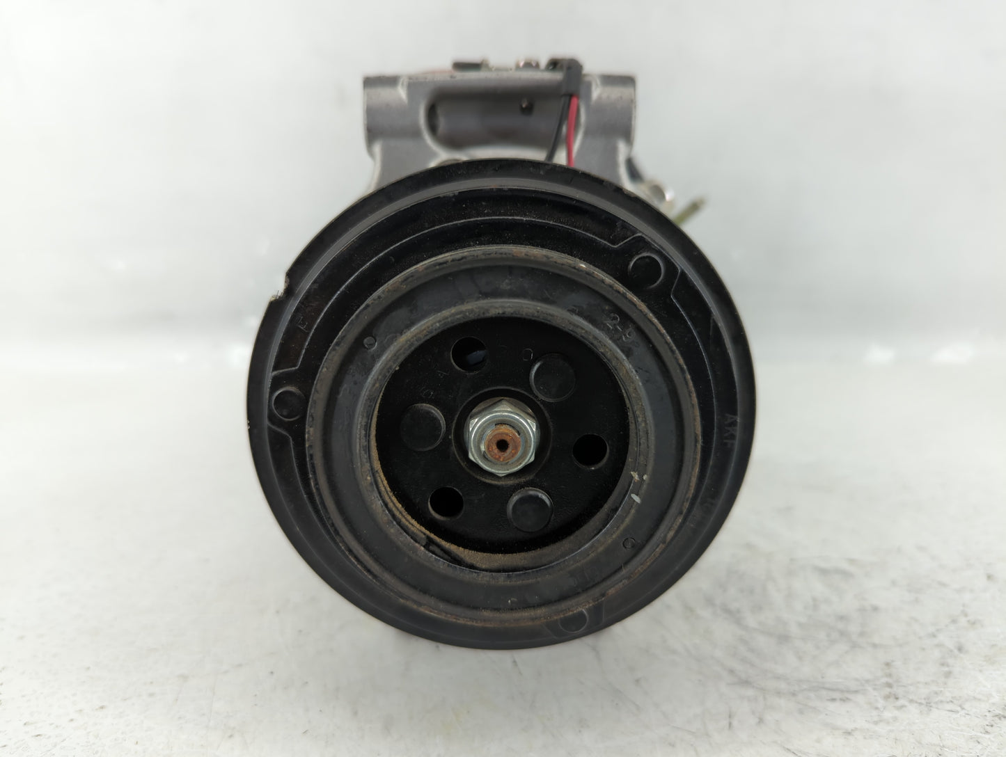 2017 Jaguar Xf Air Conditioning A/c Ac Compressor Oem - Oemusedautoparts1.com