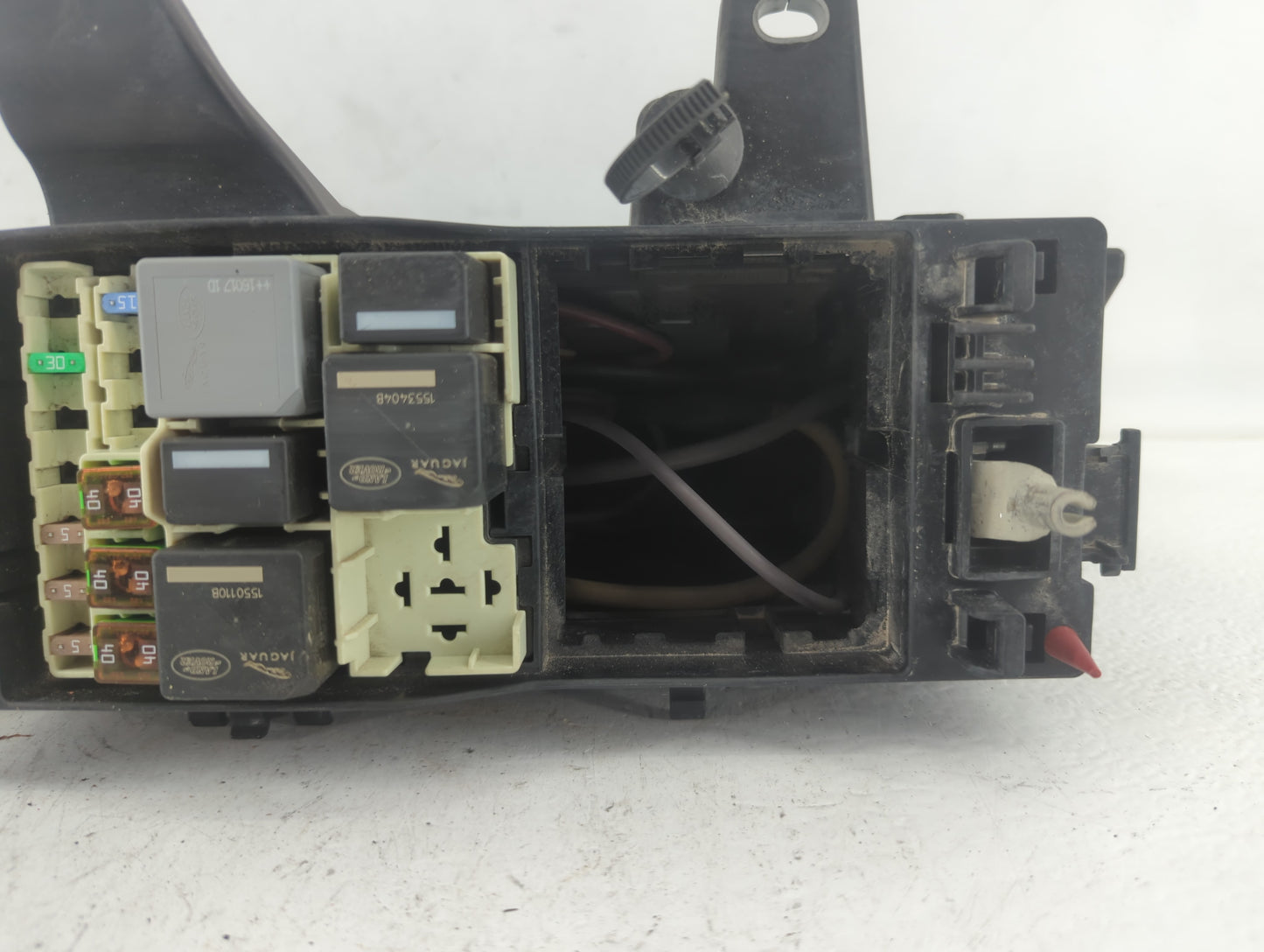 2016-2019 Jaguar Xf Fusebox Fuse Box Panel Relay Module P/N:GX73-14A076-AA Fits Fits 2016 2017 2018 2019 OEM Used Auto Parts