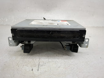 compare product 2016-2019 Jaguar Xj Radio AM FM Cd Player Receiver Replacement P/N:FW93-11B608-AD GHJ4B Fits Fits 2016 2017 2018 2019 2020 OEM Used Auto Parts