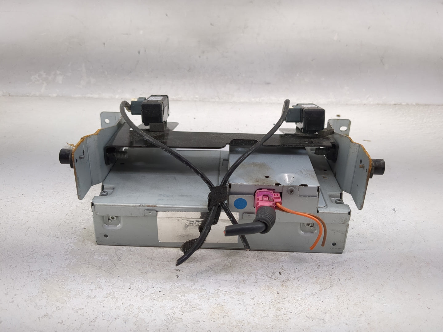 2016-2019 Jaguar Xj Radio AM FM Cd Player Receiver Replacement P/N:FW93-11B608-AD GHJ4B Fits Fits 2016 2017 2018 2019 2020 O