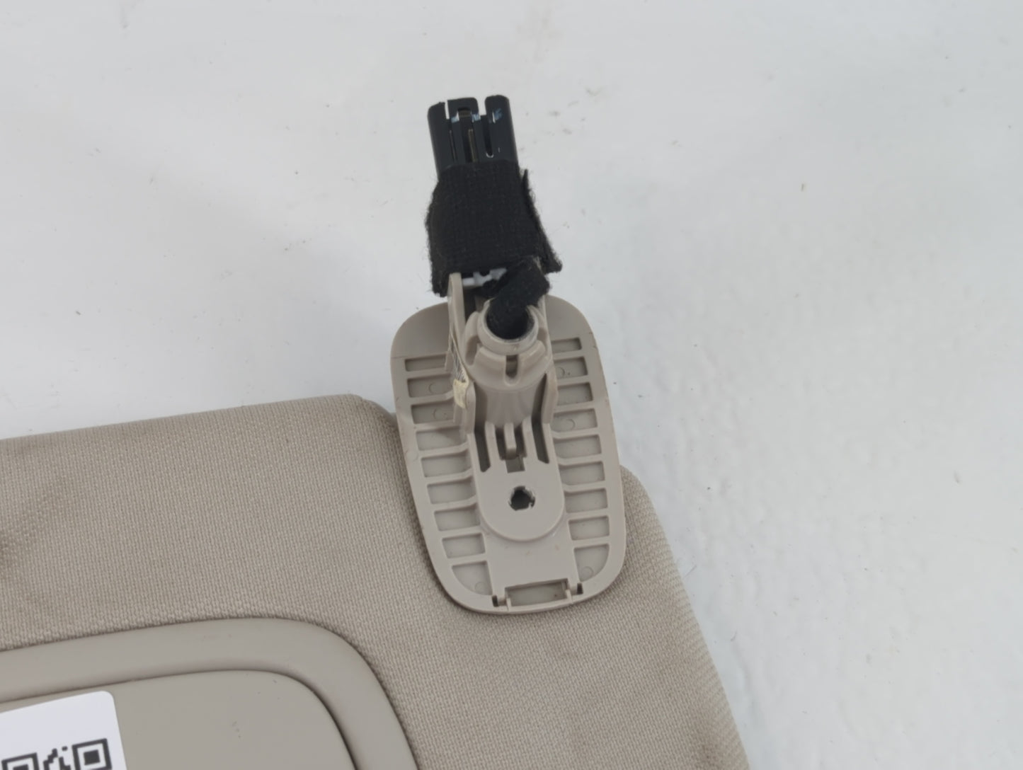 2014-2018 Jeep Cherokee Sun Visor Shade Replacement Passenger Right Mirror Fits Fits 2014 2015 2016 2017 2018 OEM Used Auto 