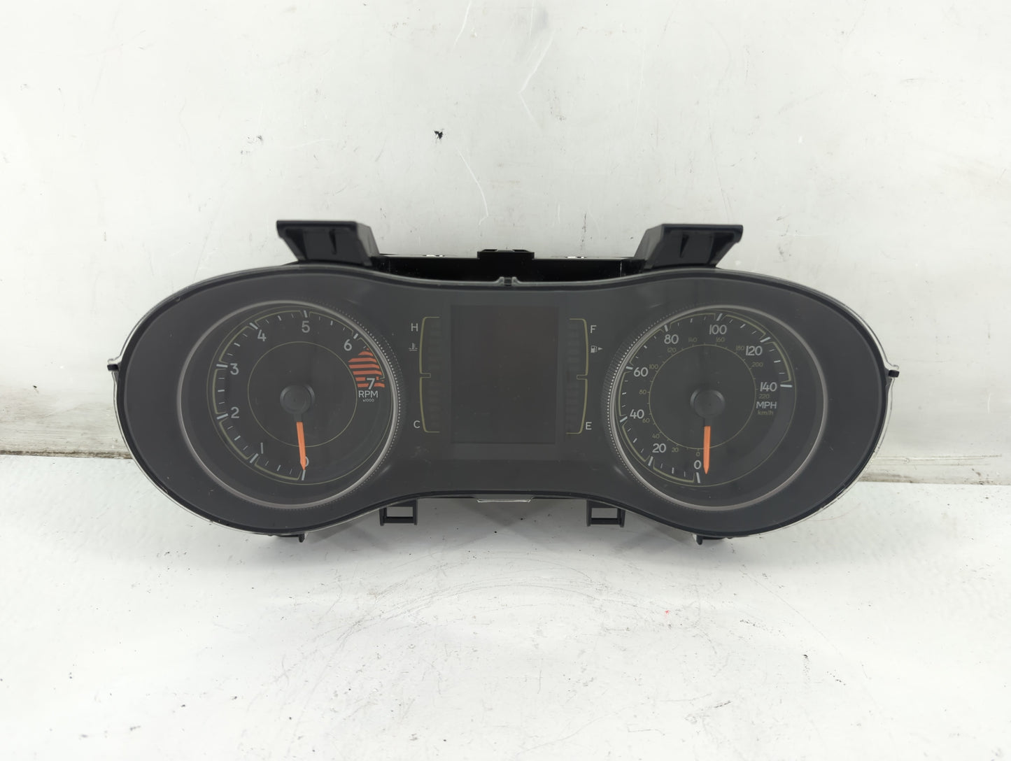 2017-2018 Jeep Cherokee Instrument Cluster Speedometer Gauges P/N:P68309005AC Fits Fits 2017 2018 OEM Used Auto Parts - Oemu
