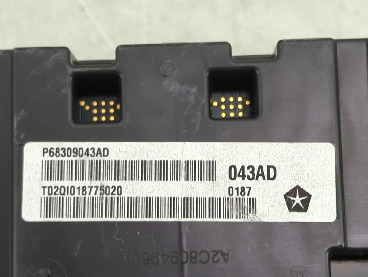 2017-2018 Jeep Cherokee Instrument Cluster Speedometer Gauges P/N:P68309043AD Miles:139K Fits Fits 2017 2018 OEM Used Auto P