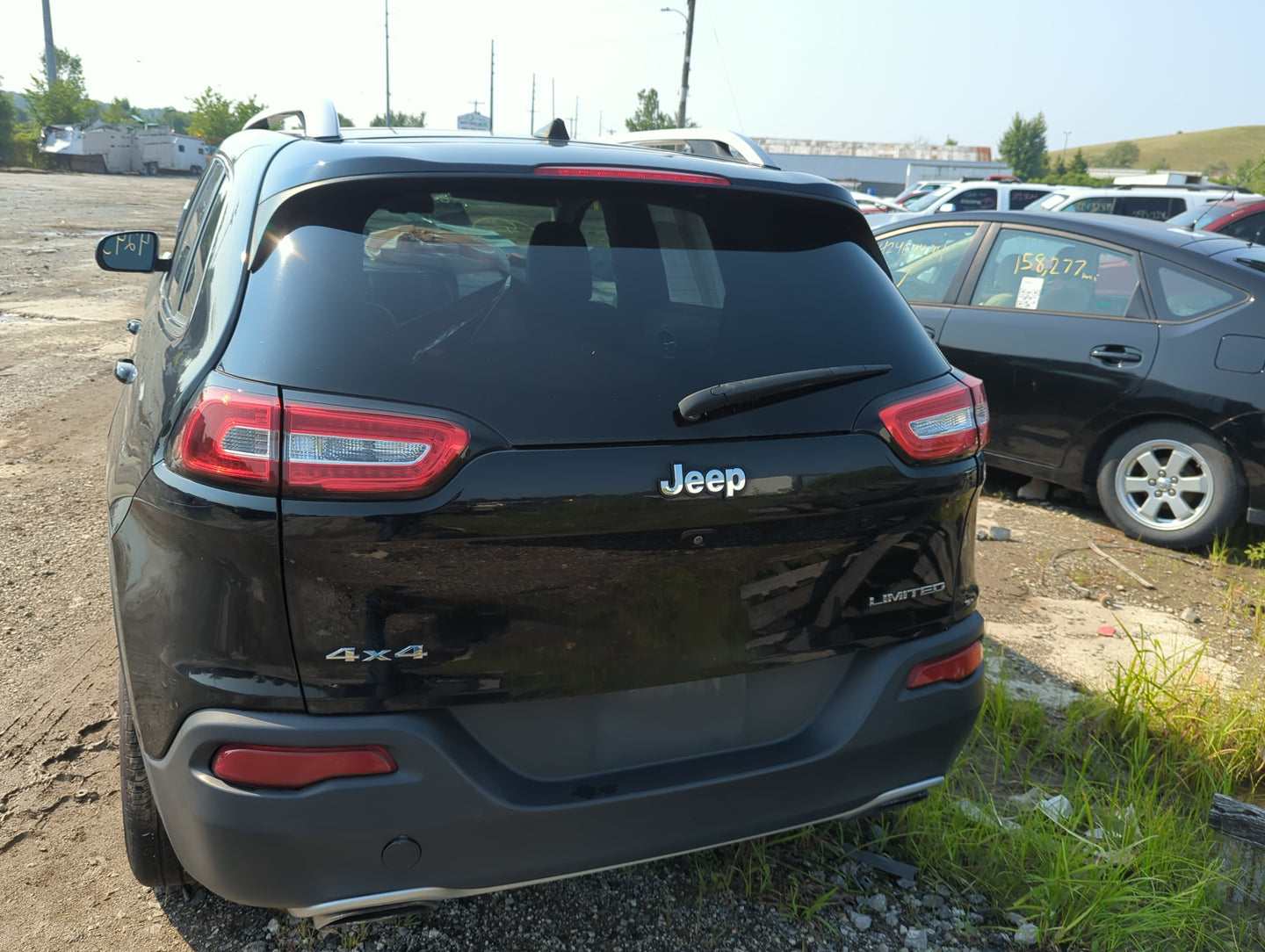 2014-2018 Jeep Cherokee Trunk/decklid/hatch/tailgate Oem - Oemusedautoparts1.com