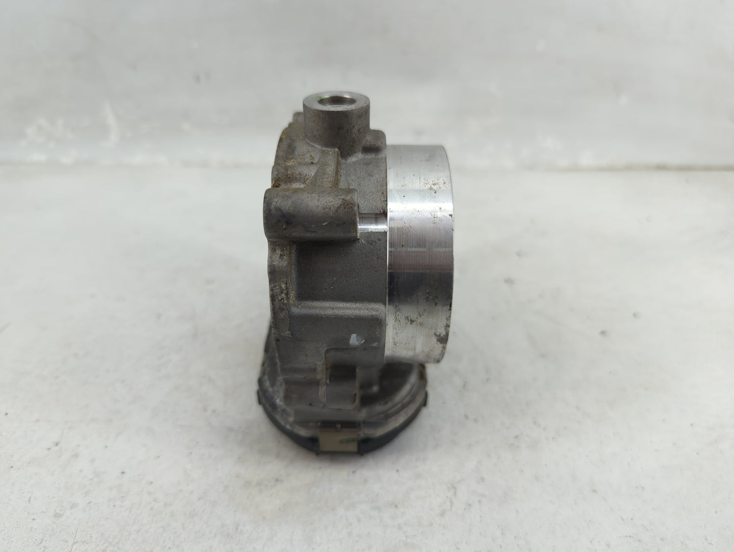 2014-2022 Jeep Cherokee Throttle Body Fits Fits 2011 2012 2013 2014 2015 2016 2017 2018 2019 2020 2021 2022 OEM Used Auto Pa