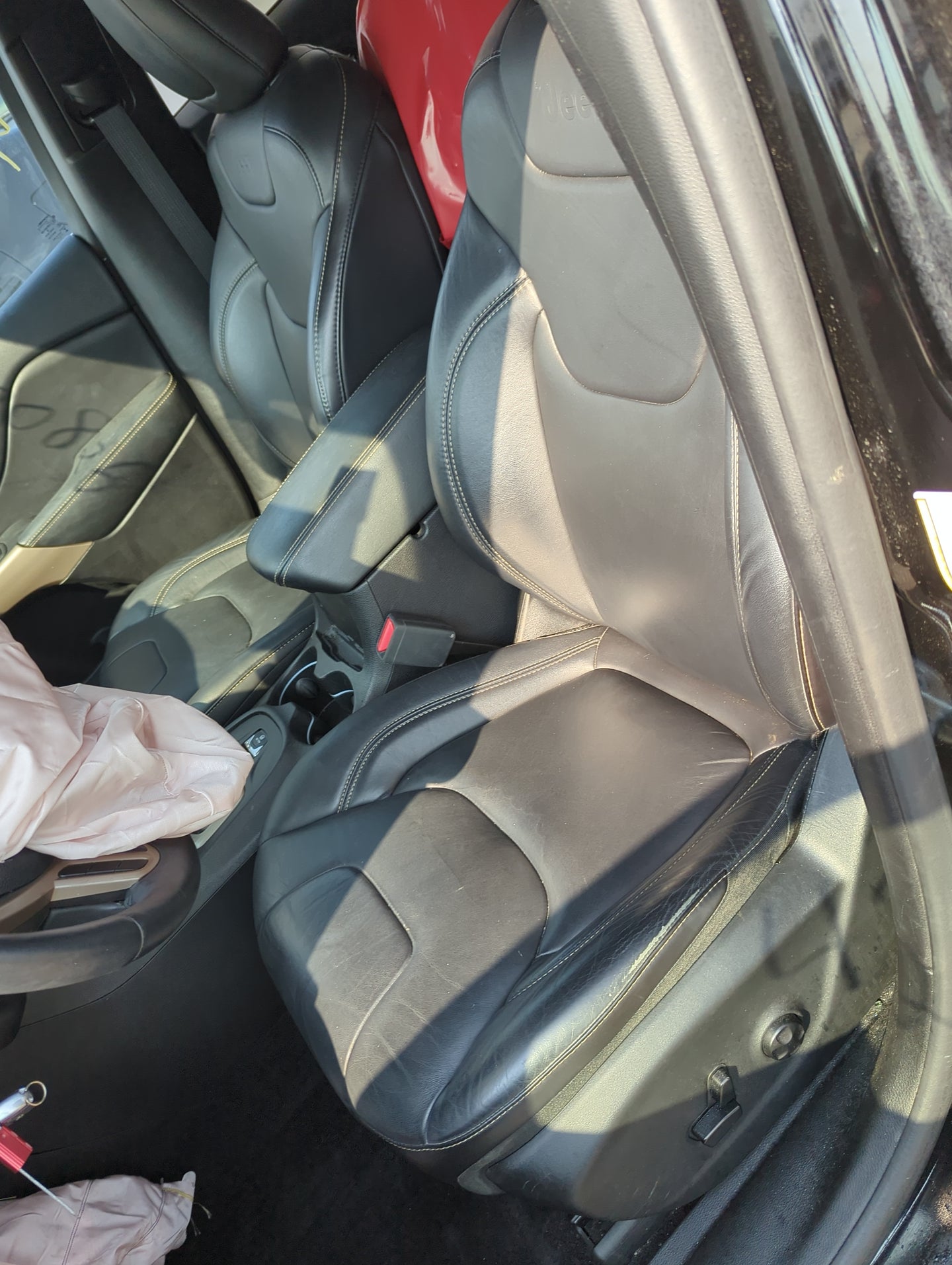2015-2022 Jeep Cherokee Driver Front Seat Oem - Oemusedautoparts1.com