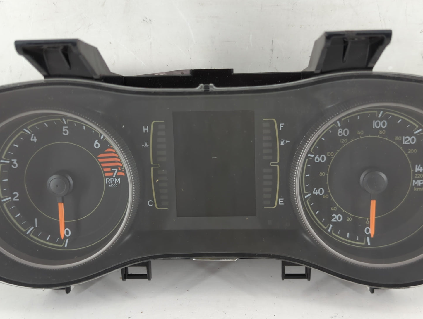 2017-2018 Jeep Cherokee Instrument Cluster Speedometer Gauges P/N:P68309005AD Fits Fits 2017 2018 OEM Used Auto Parts - Oemu