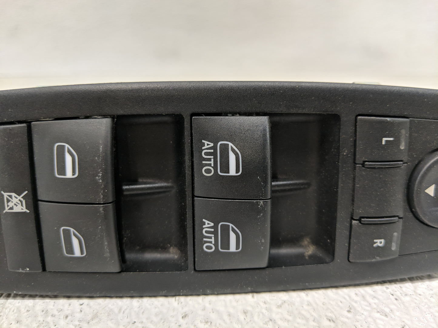 2015-2022 Jeep Cherokee Master Power Window Switch Replacement Driver Side Left P/N:68271206AB Fits OEM Used Auto Parts - Oe