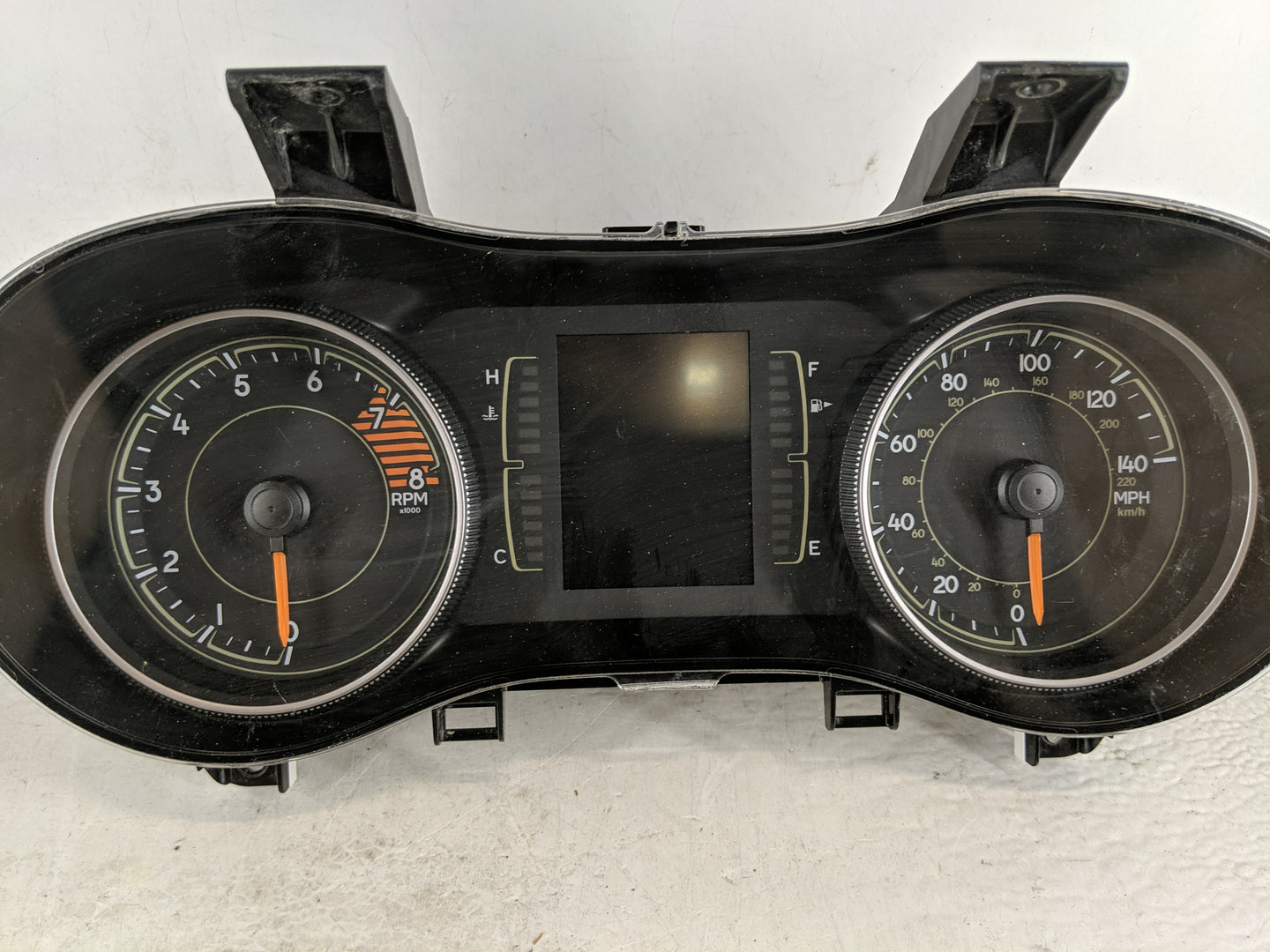 2017-2018 Jeep Cherokee Instrument Cluster Speedometer Gauges P/N:P68309018AC Fits Fits 2017 2018 OEM Used Auto Parts - Oemu