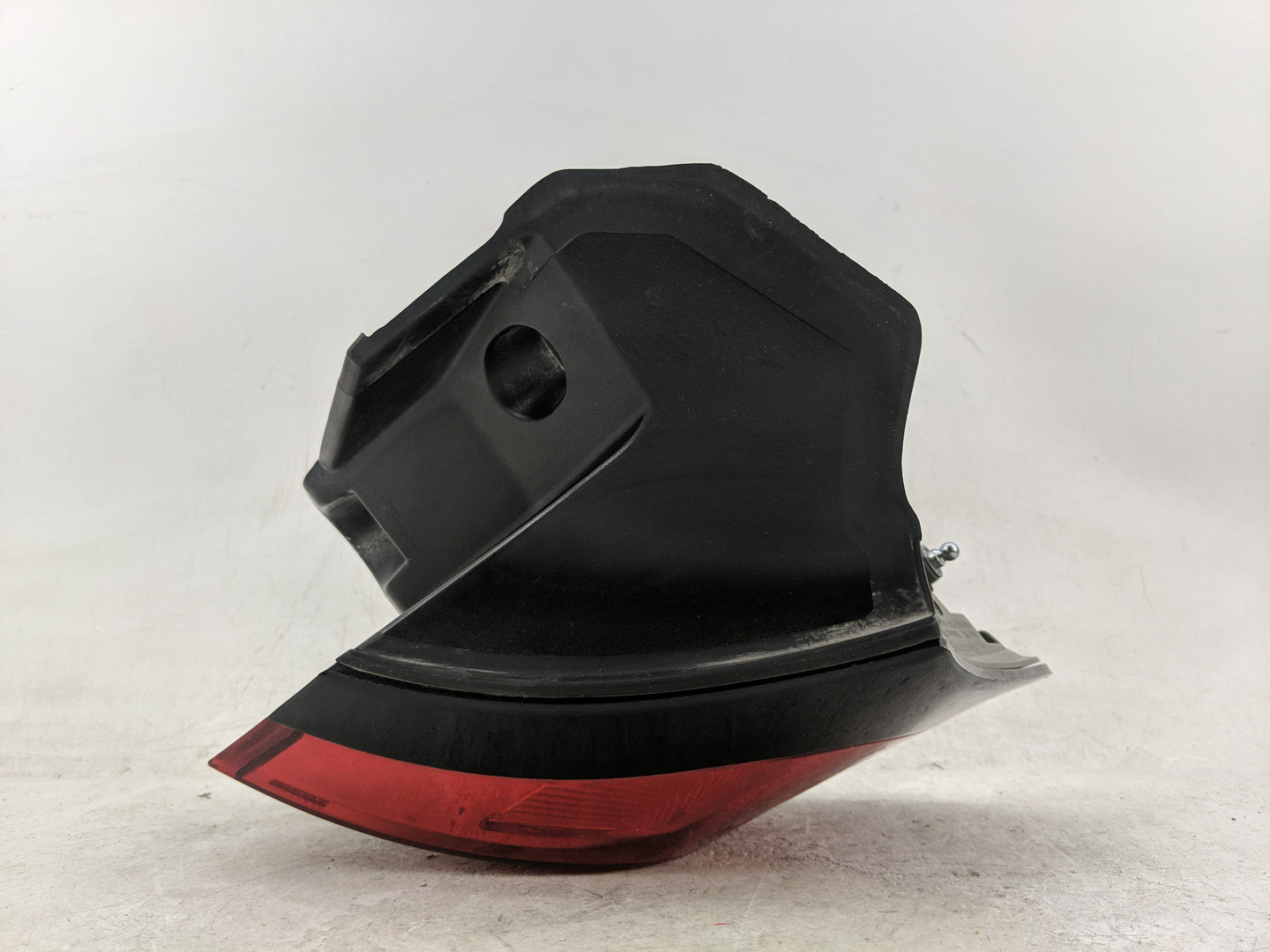 2014-2018 Jeep Cherokee Tail Light Assembly Passenger Right OEM P/N:68102906AF Fits Fits 2014 2015 2016 2017 2018 OEM Used A