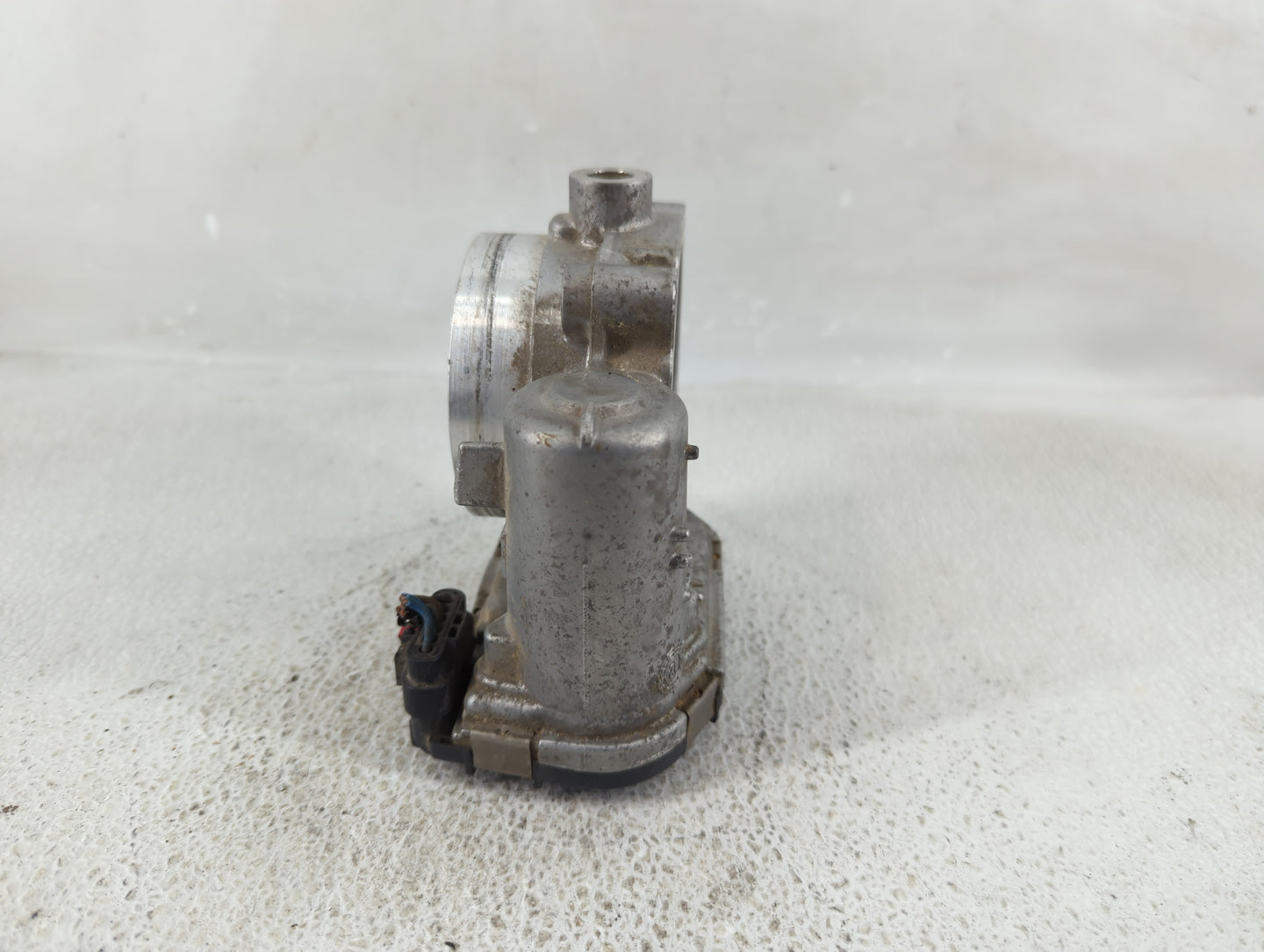 2014-2022 Jeep Cherokee Throttle Body P/N:0 280 750 570 05184349AC Fits OEM Used Auto Parts - Oemusedautoparts1.com