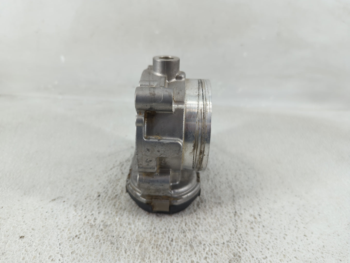 2014-2022 Jeep Cherokee Throttle Body P/N:0 280 750 570 05184349AC Fits OEM Used Auto Parts - Oemusedautoparts1.com