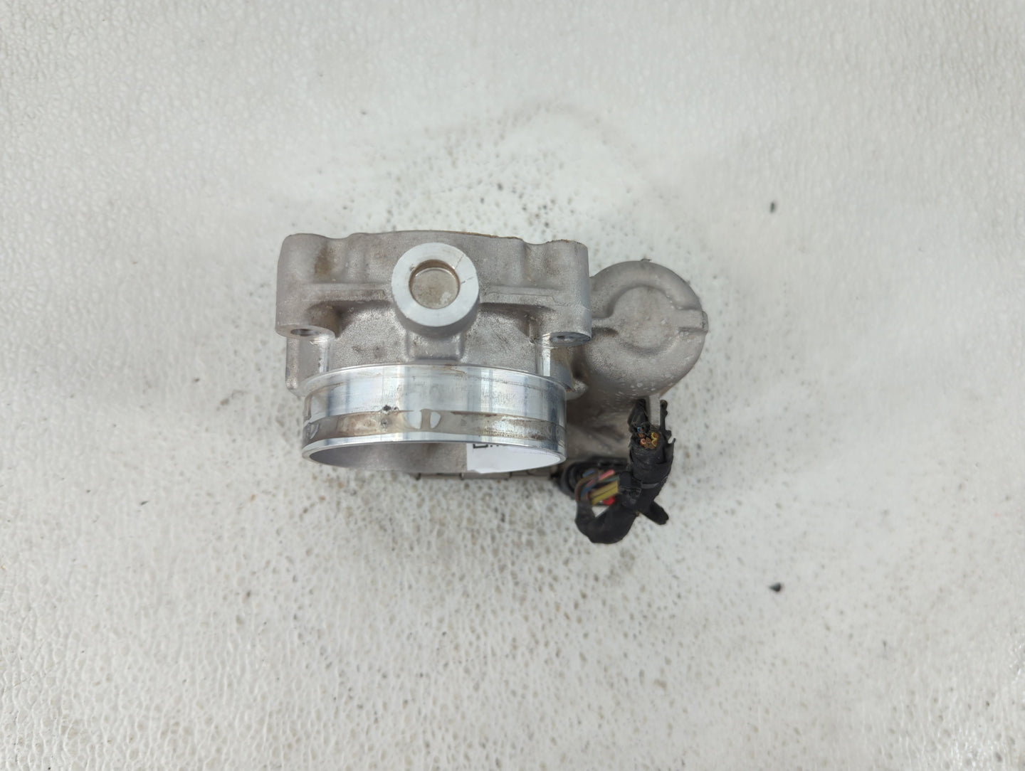2014-2022 Jeep Cherokee Throttle Body P/N:0 280 750 570 05184349AC Fits OEM Used Auto Parts - Oemusedautoparts1.com