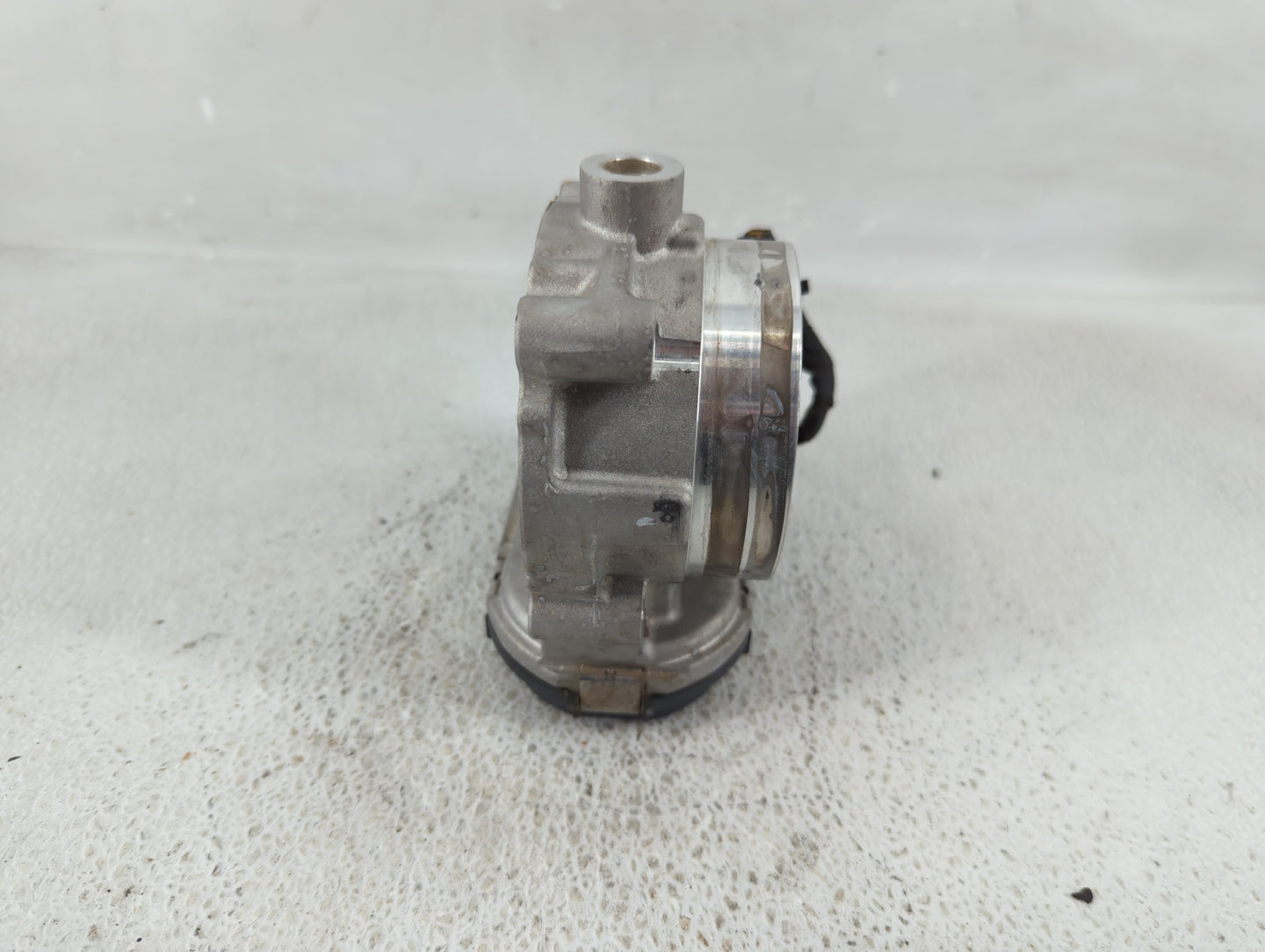 2014-2022 Jeep Cherokee Throttle Body P/N:0 280 750 570 05184349AC Fits OEM Used Auto Parts - Oemusedautoparts1.com