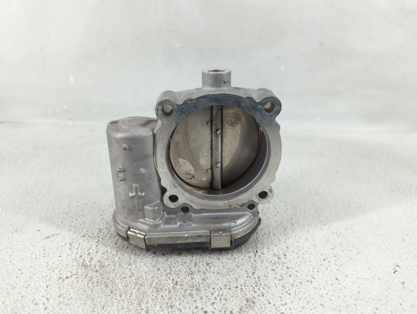 2014-2022 Jeep Cherokee Throttle Body P/N:0 280 750 570 05184349AC Fits OEM Used Auto Parts - Oemusedautoparts1.com