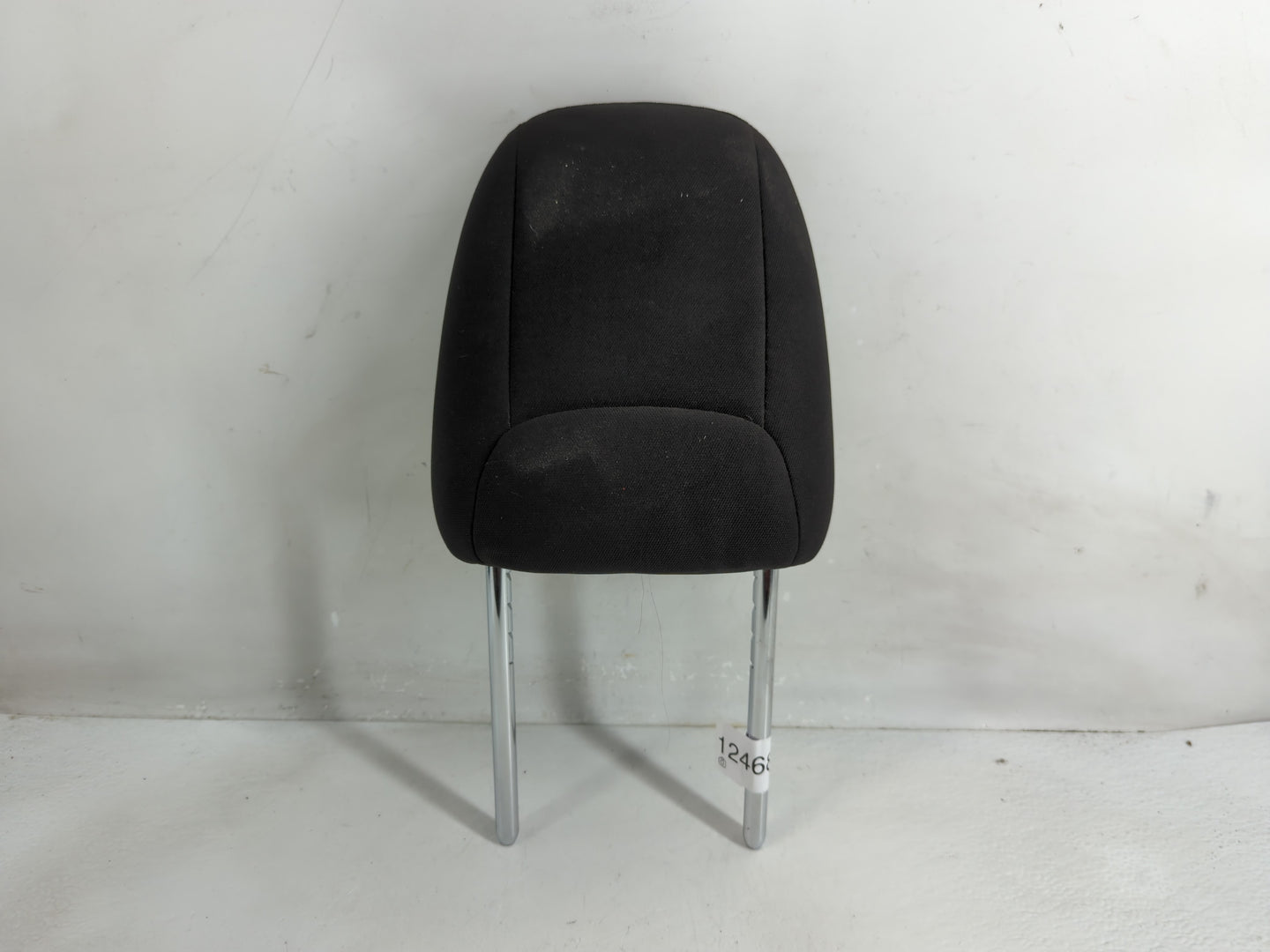 2017 Jeep Cherokee Headrest Head Rest Front Driver Passenger Seat Fits OEM Used Auto Parts - Oemusedautoparts1.com