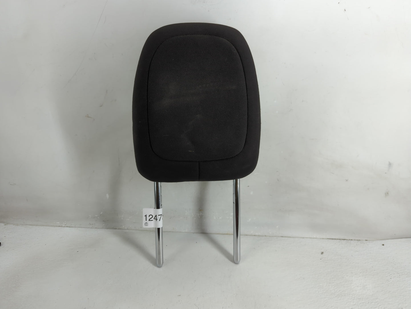 2017 Jeep Cherokee Headrest Head Rest Rear Seat Fits OEM Used Auto Parts - Oemusedautoparts1.com